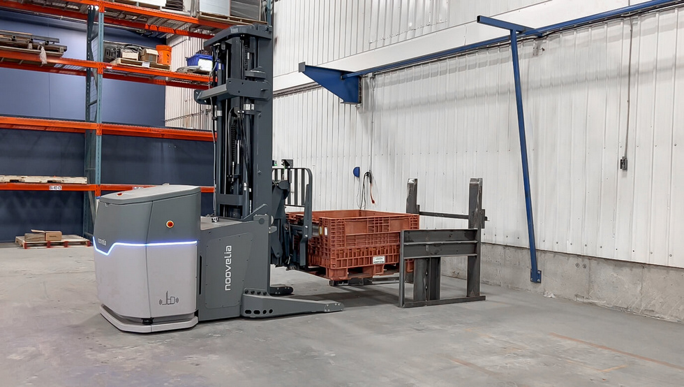 Forklift by Noovelia